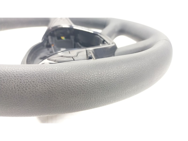 Recambio de volante para dacia sandero iii 1.0 tce 110 referencia OEM IAM 484002535R 484002535R 