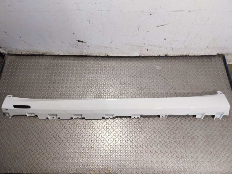 Recambio de faldon lateral para bmw x5 (g05, f95) xdrive 40 d mild-hybrid referencia OEM IAM   