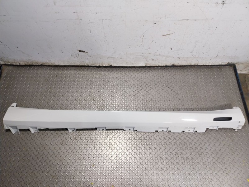 Recambio de faldon lateral para bmw x5 (g05, f95) xdrive 40 d mild-hybrid referencia OEM IAM   