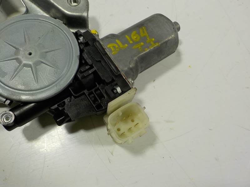 Recambio de elevalunas trasero izquierdo para nissan x-trail (t32) acenta referencia OEM IAM 827214CA0A 827311BA0A 827311BA0A