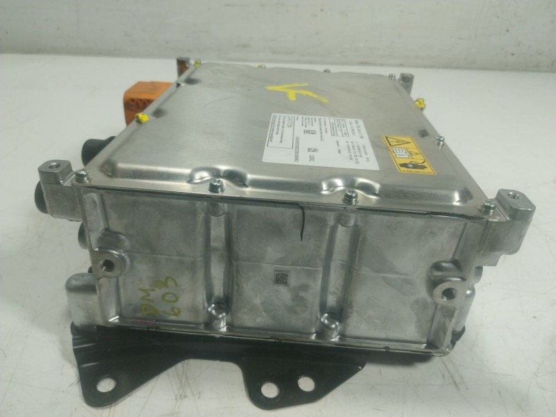 Recambio de convertidor de voltaje para mercedes-benz clase a berlina (bm 177) referencia OEM IAM A0009006520 A0009006520 