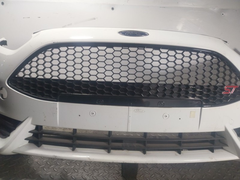 Recambio de paragolpes delantero para ford fiesta vi (cb1, ccn) 1.6 st referencia OEM IAM 1847466  