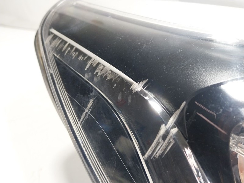 Recambio de faro derecho para ford fiesta vii (hj, hf) 1.0 ecoboost referencia OEM IAM 2549214 H1BB13W029AE 