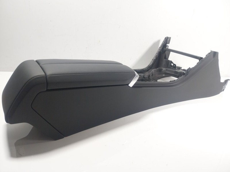 Recambio de apoyabrazos central para bmw 8 coupé (g15, f92) 840 d xdrive referencia OEM IAM 51166996365  