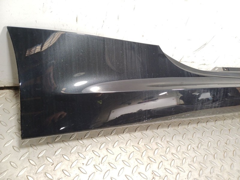 Recambio de faldon lateral para bmw 8 coupé (g15, f92) 840 d xdrive referencia OEM IAM 51778078760  