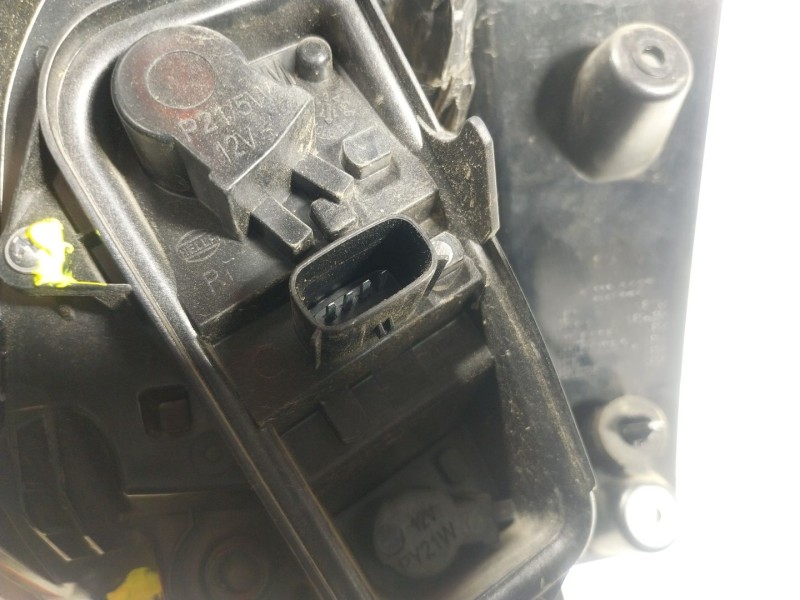 Recambio de piloto trasero derecho para opel crossland x / crossland (p17, p2qo) 1.2 (75) referencia OEM IAM 13467977  