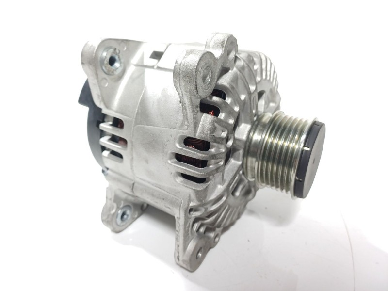 Recambio de alternador para volkswagen golf v (1k1) 2.0 tdi referencia OEM IAM   