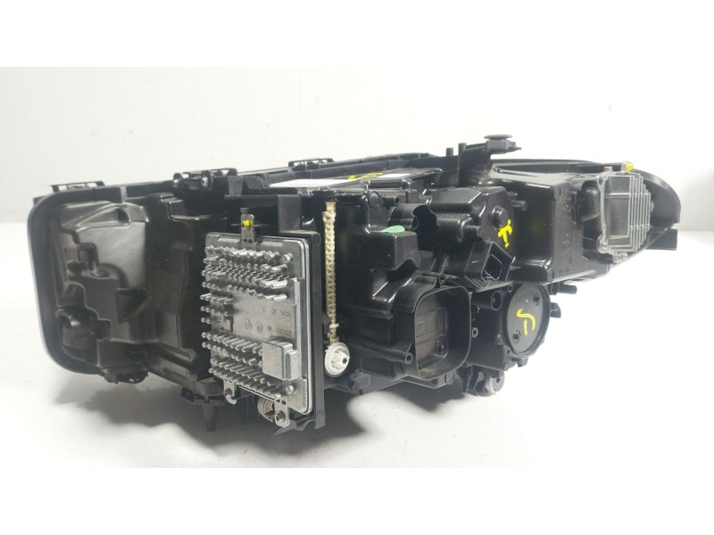 Recambio de faro derecho para bmw 5 (g30, f90) 530 d xdrive referencia OEM IAM 63119479262 5A388C802 