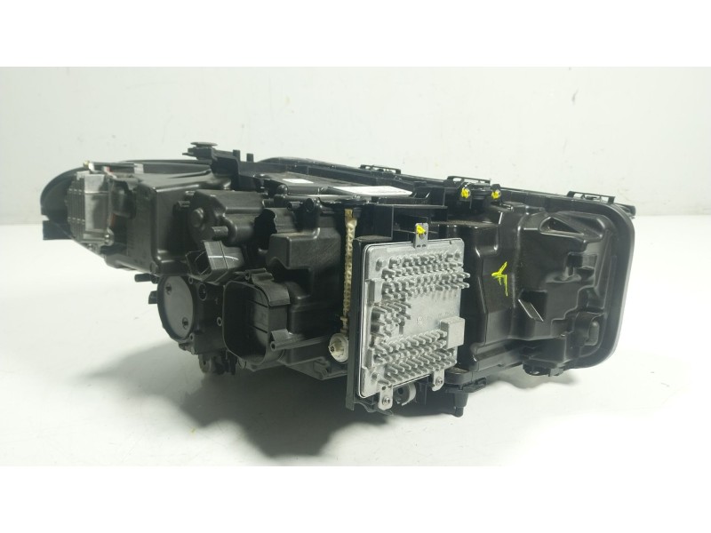Recambio de faro izquierdo para bmw 5 (g30, f90) 530 d xdrive referencia OEM IAM 63119479261 5A388C702 