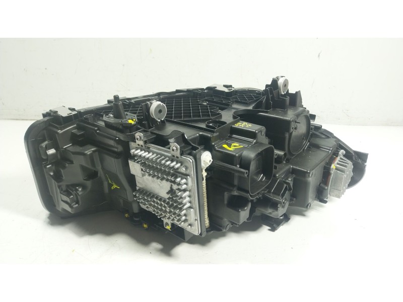 Recambio de faro izquierdo para bmw 5 (g30, f90) 530 d xdrive referencia OEM IAM 63119479261 5A388C702 