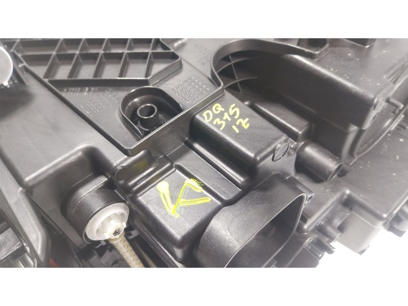 Recambio de faro izquierdo para bmw 5 (g30, f90) 530 d xdrive referencia OEM IAM 63119479261 5A388C702 