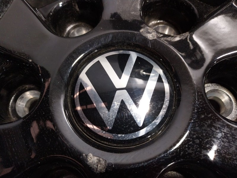 Recambio de juego llantas para volkswagen amarok (t1a, t1b) 2.0 tdi 4motion referencia OEM IAM 2HJ601025L  