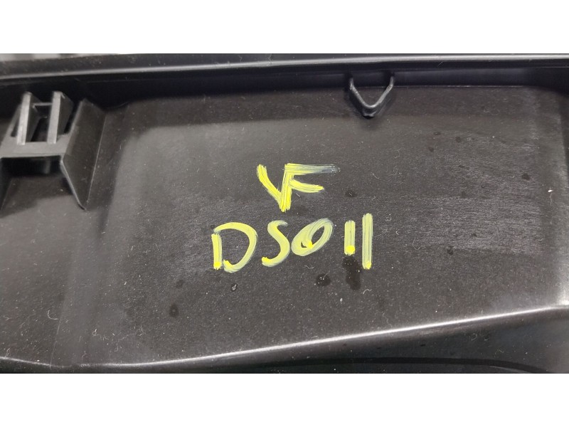 Recambio de tapa combustible para bmw xm (g09) plug-in-hybrd a las 4 ruedas referencia OEM IAM 51919451576  