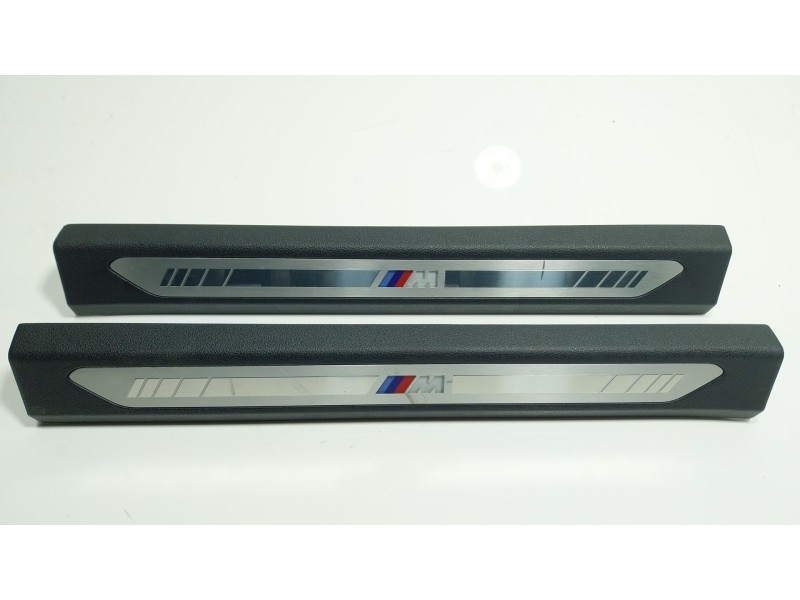 Recambio de moldura para bmw xm (g09) plug-in-hybrd a las 4 ruedas referencia OEM IAM 51477479935 514319184810 