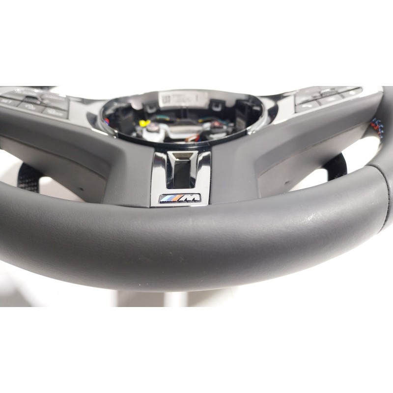 Recambio de volante para bmw xm (g09) plug-in-hybrd a las 4 ruedas referencia OEM IAM 32305A4B4B1 7854520 