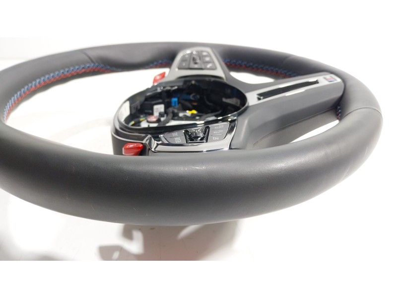 Recambio de volante para bmw xm (g09) plug-in-hybrd a las 4 ruedas referencia OEM IAM 32305A4B4B1 7854520 