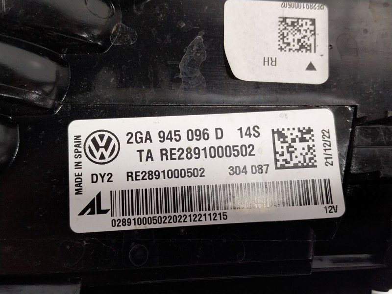 Recambio de piloto trasero derecho para volkswagen t-roc (a11, d11) 2.0 tdi scr referencia OEM IAM  2GA945096D 