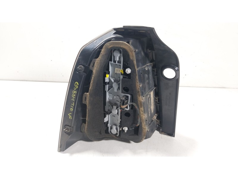 Recambio de piloto trasero derecho para opel zafira / zafira family b (a05) 1.9 cdti (m75) referencia OEM IAM   