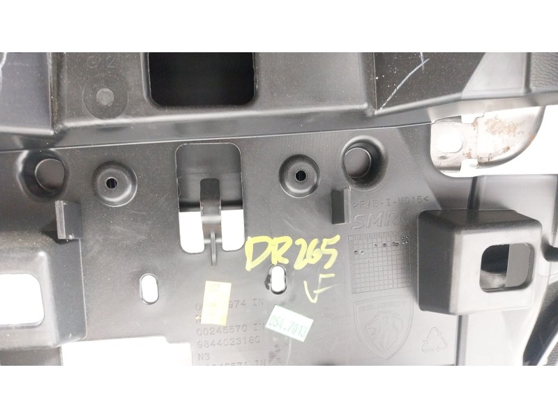 Recambio de salpicadero para peugeot 3008 ii suv (mc_, mr_, mj_, m4_) hybrid 180 referencia OEM IAM  9839801280 