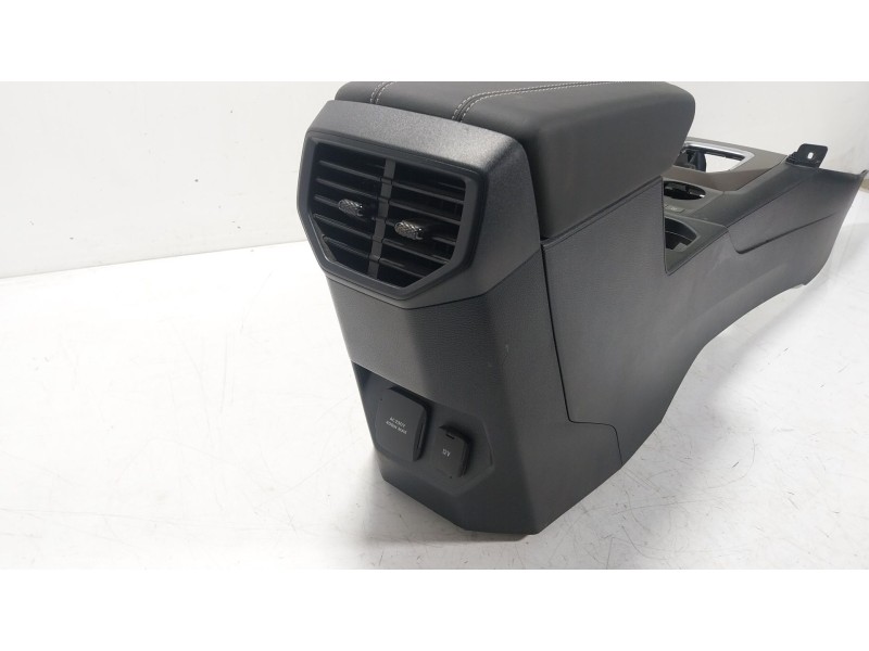 Recambio de apoyabrazos central para volkswagen amarok (t1a, t1b) 2.0 tdi 4motion referencia OEM IAM   