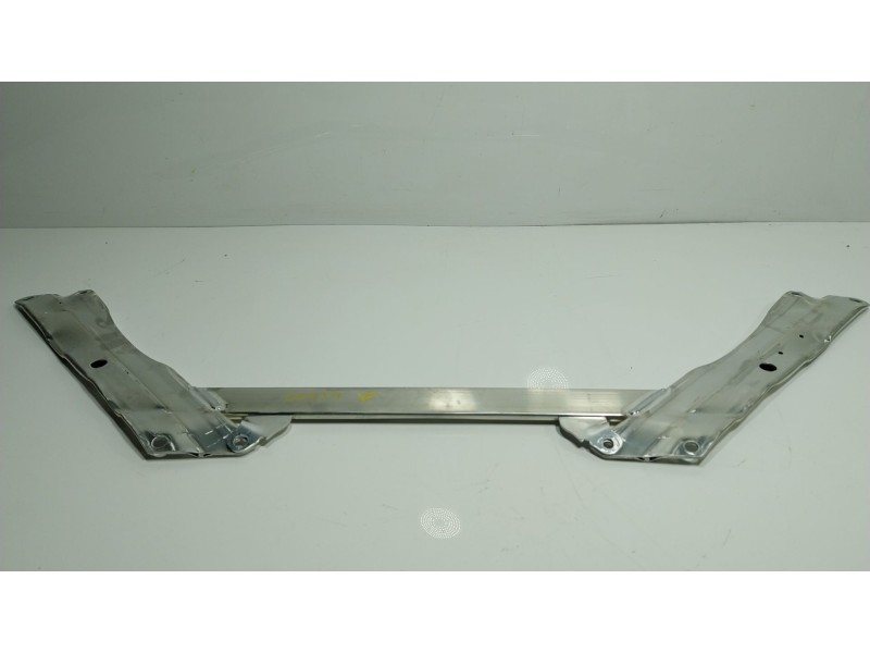 Recambio de travesaño inferior para bmw 8 coupé (g15, f92) 840 d xdrive referencia OEM IAM  6799630 