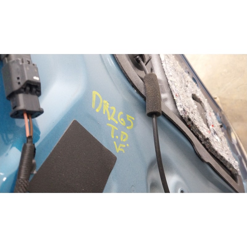 Recambio de puerta trasera derecha para peugeot 3008 ii suv (mc_, mr_, mj_, m4_) hybrid 180 referencia OEM IAM   