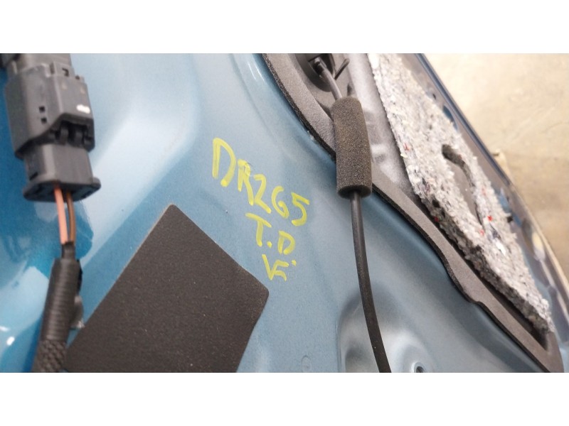 Recambio de puerta trasera derecha para peugeot 3008 ii suv (mc_, mr_, mj_, m4_) hybrid 180 referencia OEM IAM   