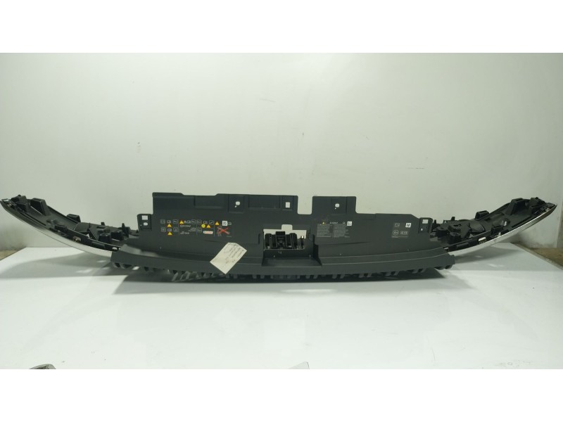 Recambio de rejilla para renault master iv 2.3 dci diesel fap energy cat referencia OEM IAM 623106263R  