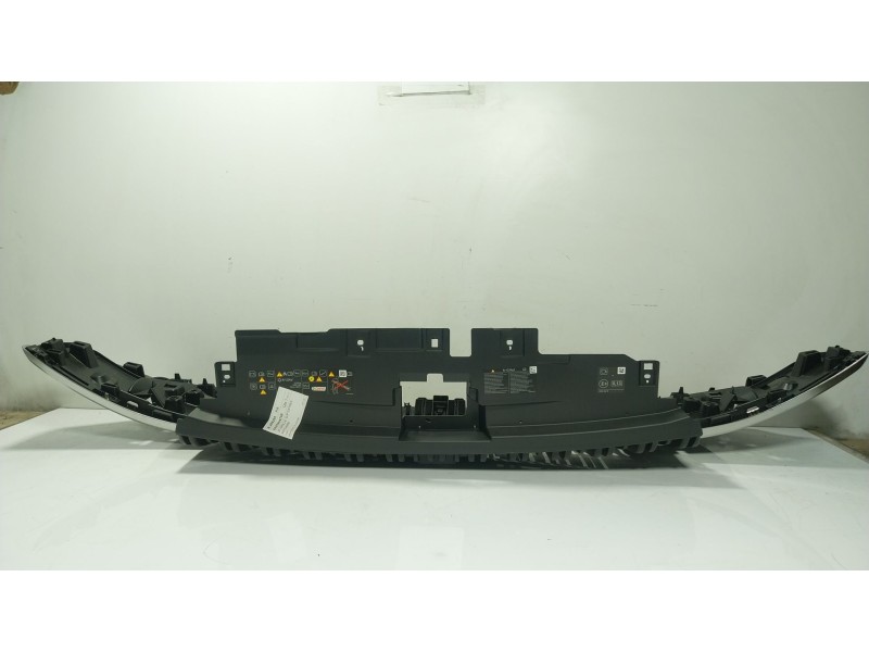 Recambio de rejilla para renault master iv 2.3 dci diesel fap energy cat referencia OEM IAM 623106263R  