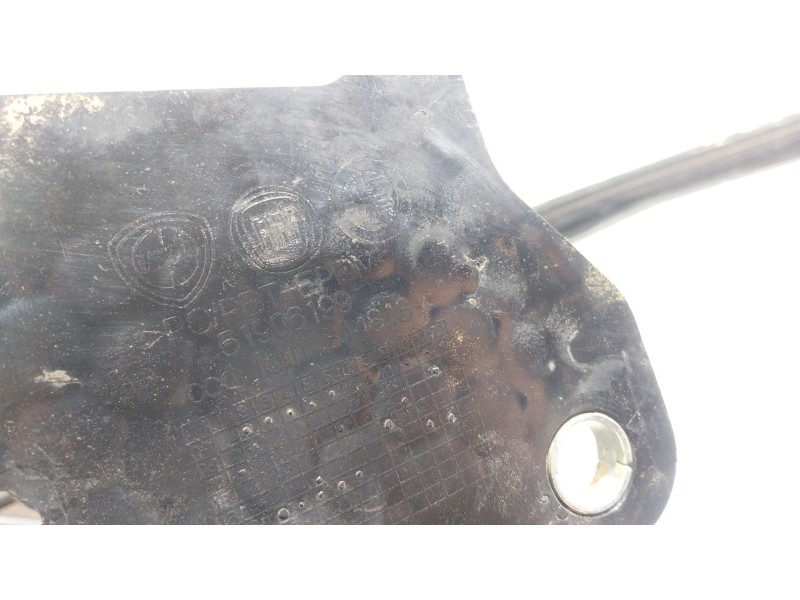 Recambio de travesaño inferior para fiat 500l (351_, 352_) 1.4 (199lyb1b) referencia OEM IAM  51906199 