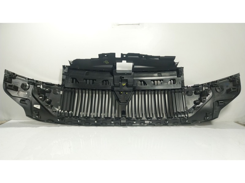 Recambio de rejilla para renault master iv 2.3 dci diesel fap energy cat referencia OEM IAM 623106263R  