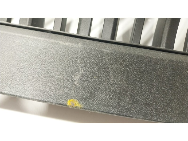 Recambio de rejilla para renault master iv 2.3 dci diesel fap energy cat referencia OEM IAM 623106263R  