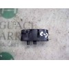 Recambio de mando elevalunas delantero derecho para mercedes-benz clase c (w203) familiar 1.8 cat referencia OEM IAM   