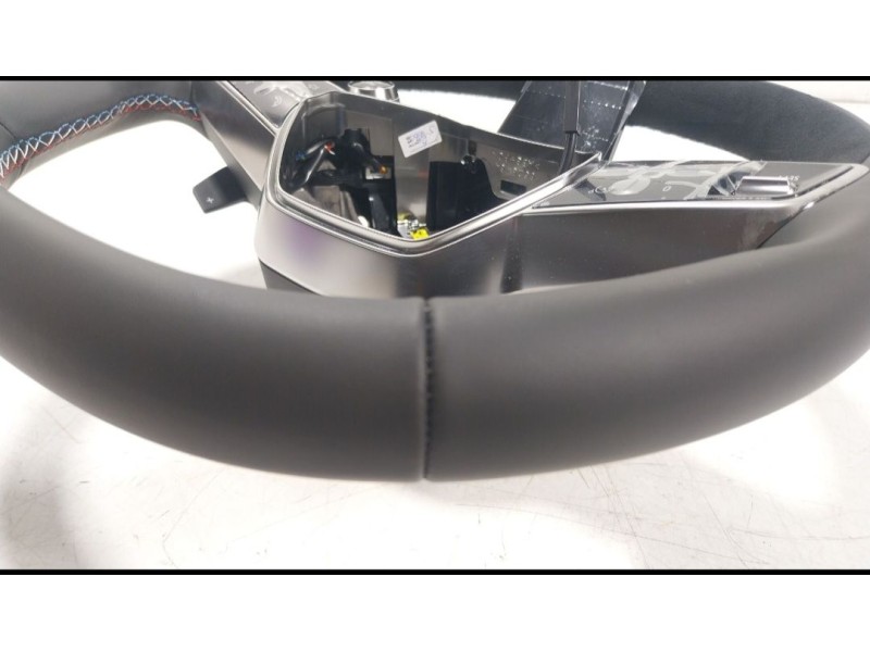 Recambio de volante para renault austral tce 160 referencia OEM IAM 384007178R  