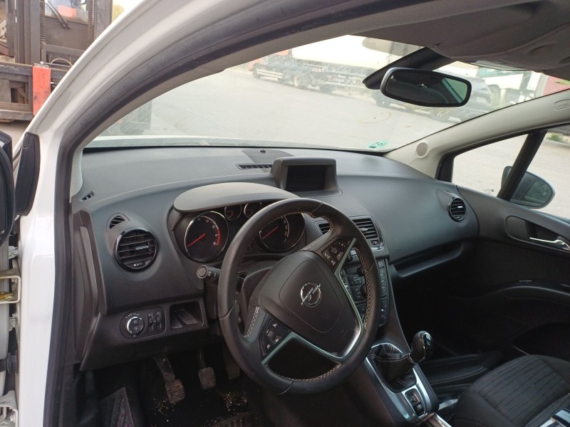 opel meriva b monospace (s10) del año 2015