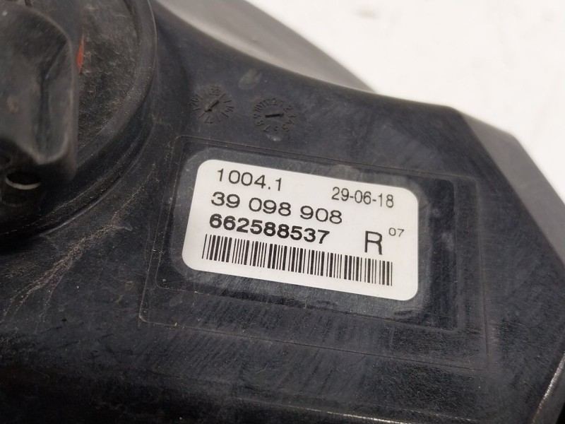 Recambio de faro antiniebla derecho para opel astra k (b16) 1.4 turbo (68) referencia OEM IAM  39098908 