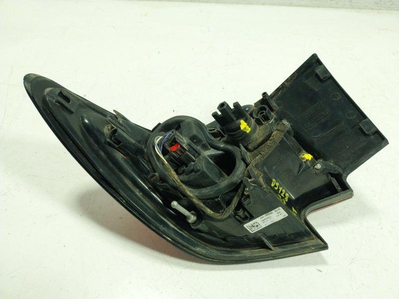 Recambio de piloto trasero derecho para opel astra k (b16) 1.4 turbo (68) referencia OEM IAM  39015946 