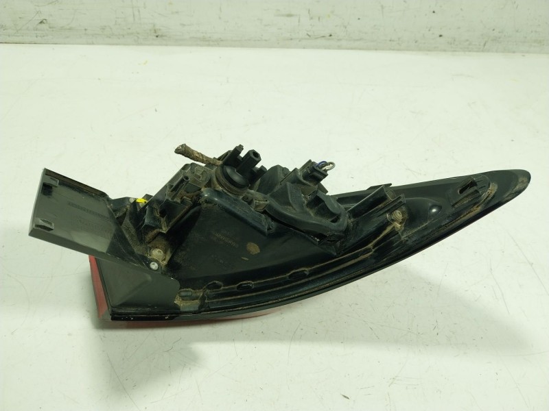 Recambio de piloto trasero derecho para opel astra k (b16) 1.4 turbo (68) referencia OEM IAM  39015946 