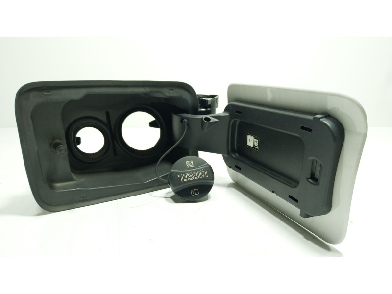 Recambio de tapa combustible para bmw x5 (g05, f95) xdrive 40 d mild-hybrid referencia OEM IAM 51917441609 51177440018 