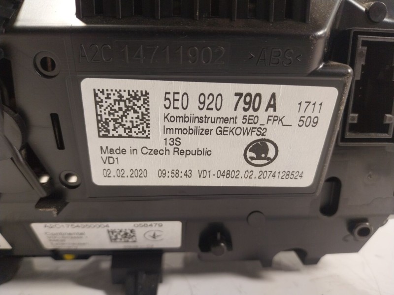 Recambio de cuadro instrumentos para skoda octavia iii combi (5e5, 5e6) 2.0 tdi referencia OEM IAM  5E0920790A 