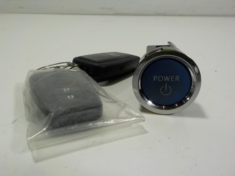 Recambio de modulo electronico para toyota c-hr hybrid dynamic referencia OEM IAM 8961102112 2010DJ2910 