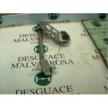 ELEVALUNAS TRASERO DERECHO 