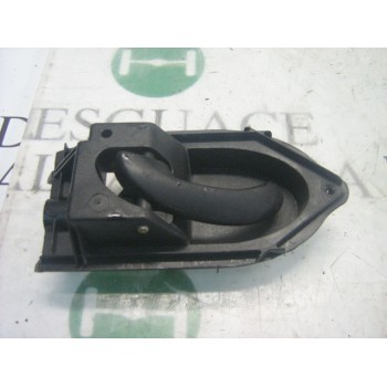 MANETA INTERIOR DELANTERA IZQUIERDA 