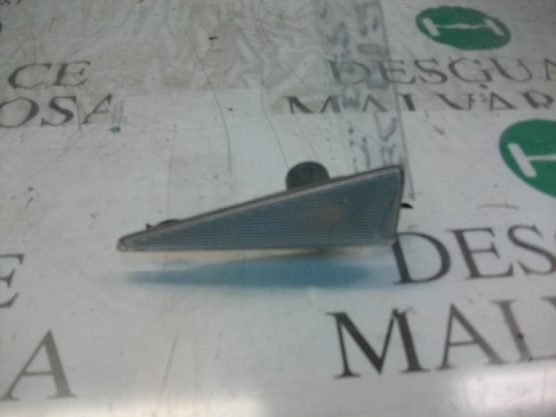 Recambio de piloto lateral derecho para renault megane ii berlina 5p confort authentique referencia OEM IAM   