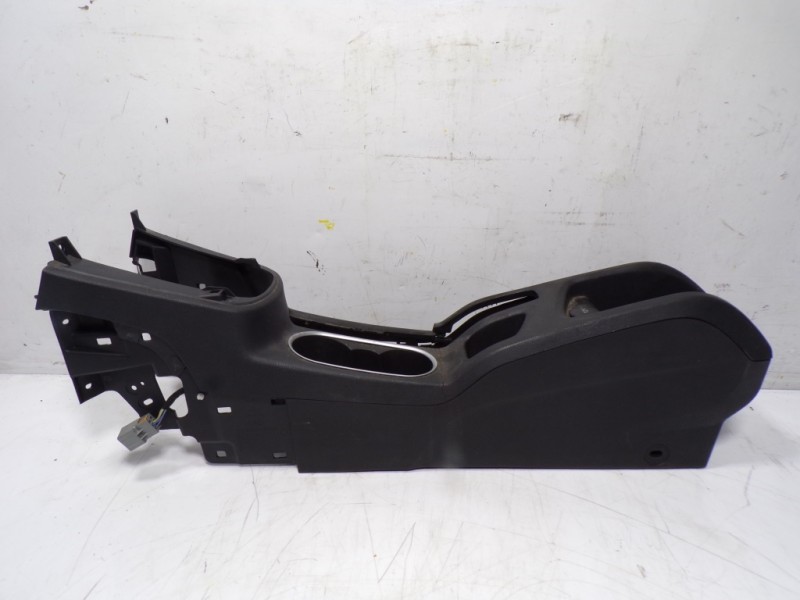 Recambio de apoyabrazos central para ford b-max 1.6 tdci cat referencia OEM IAM 1850947  