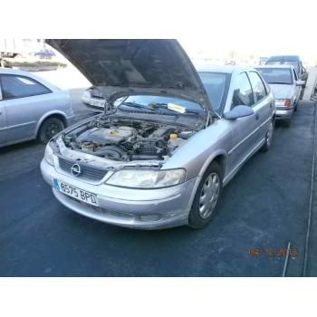 OPEL VECTRA B BERLINA