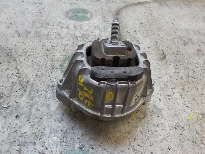 Recambio de soporte motor derecho para bmw serie 3 berlina (e90) 320d referencia OEM IAM 22116768800  