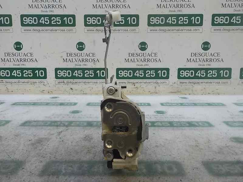 Recambio de cerradura puerta delantera derecha para mitsubishi outlander (cw0) 2.2 di-d cat referencia OEM IAM 5715A682  