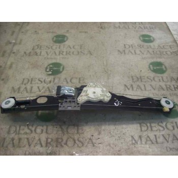 ELEVALUNAS TRASERO DERECHO 