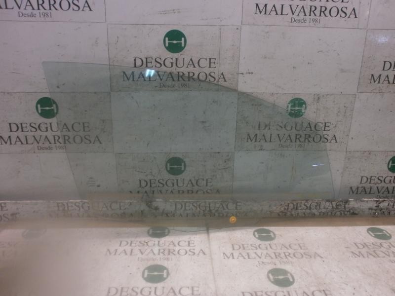 Recambio de cristal puerta delantero derecho para ford fiesta (cb1) trend referencia OEM IAM 1680515  